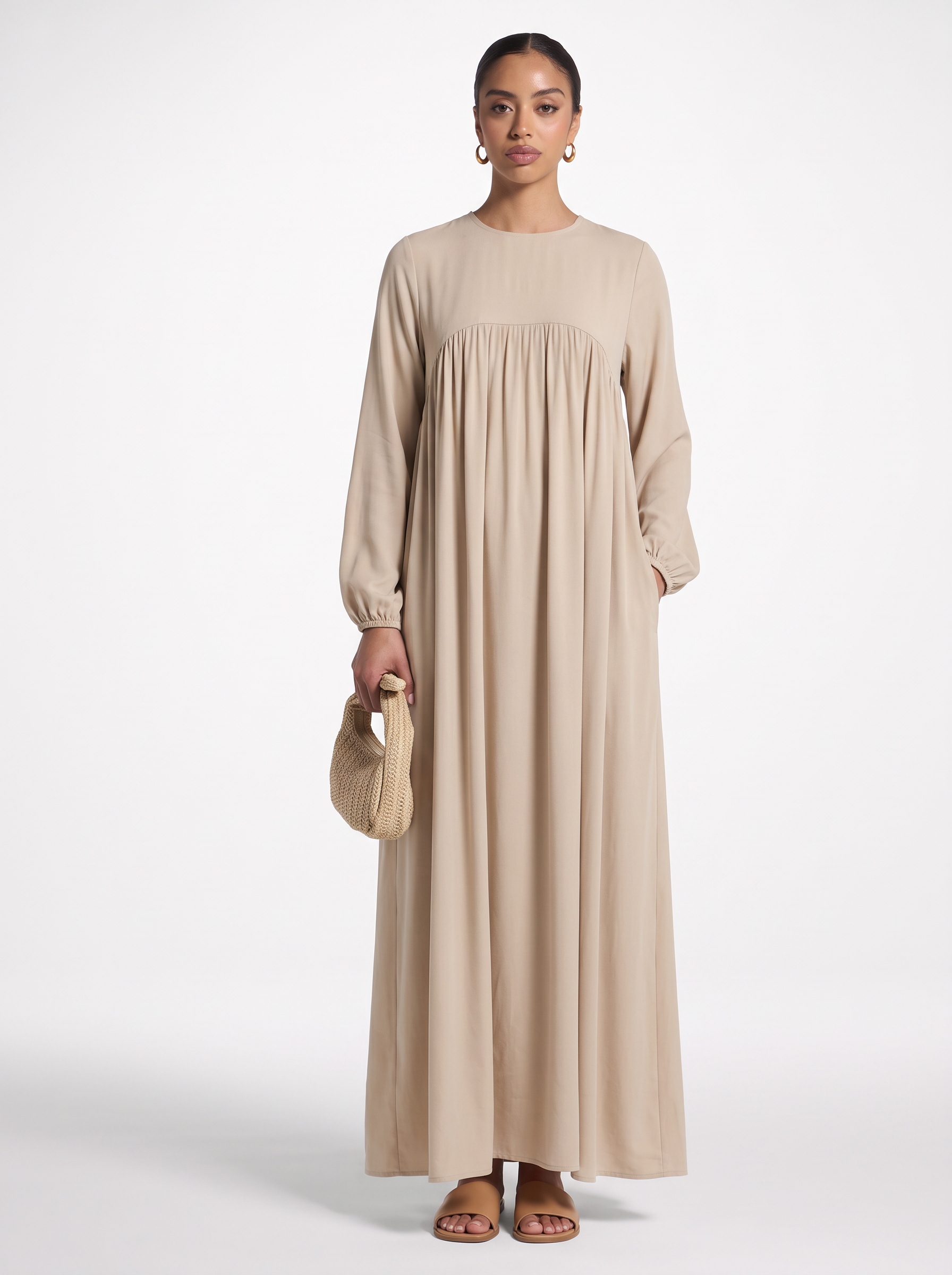Abaya with small collar