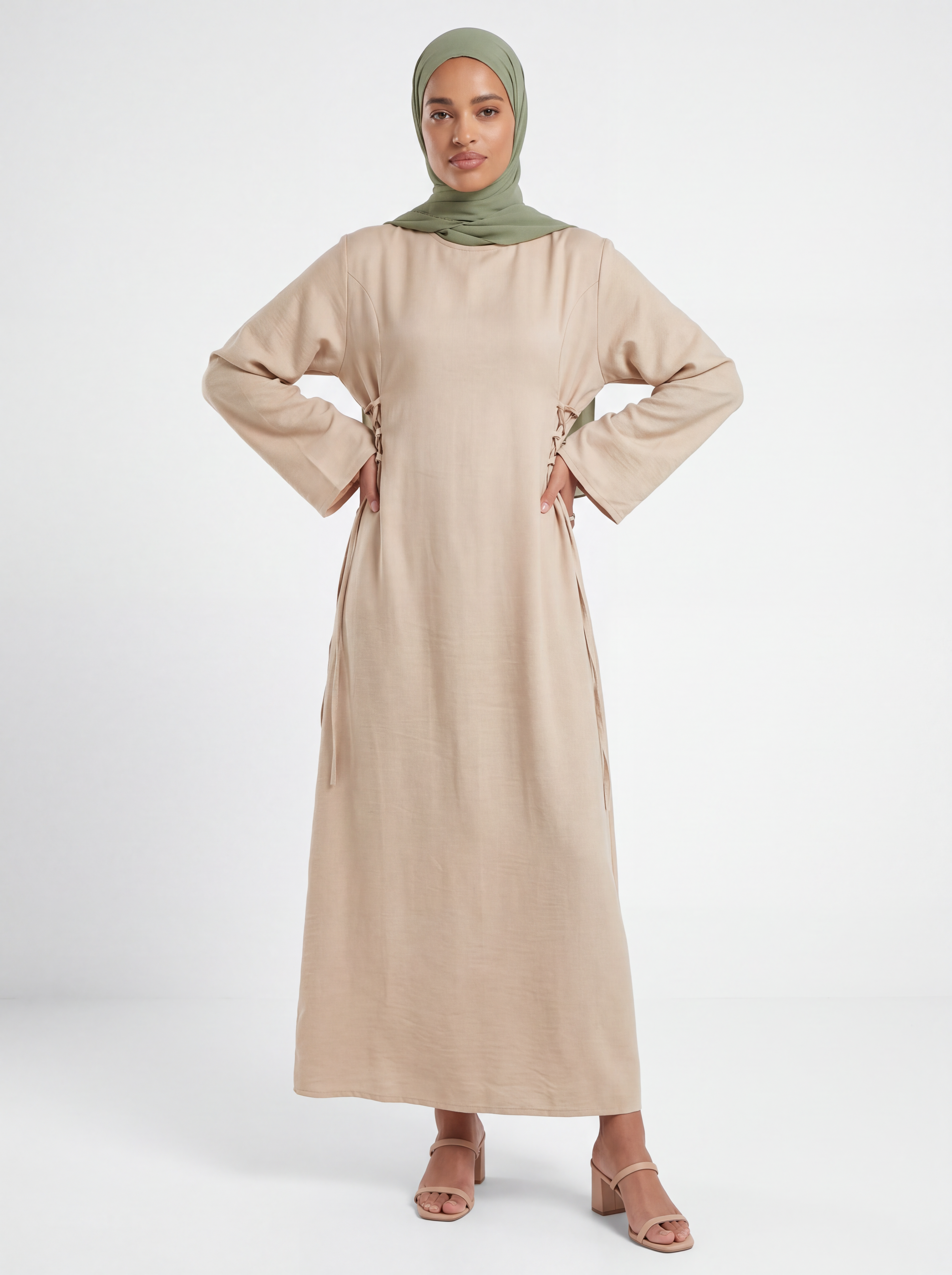 laced abaya