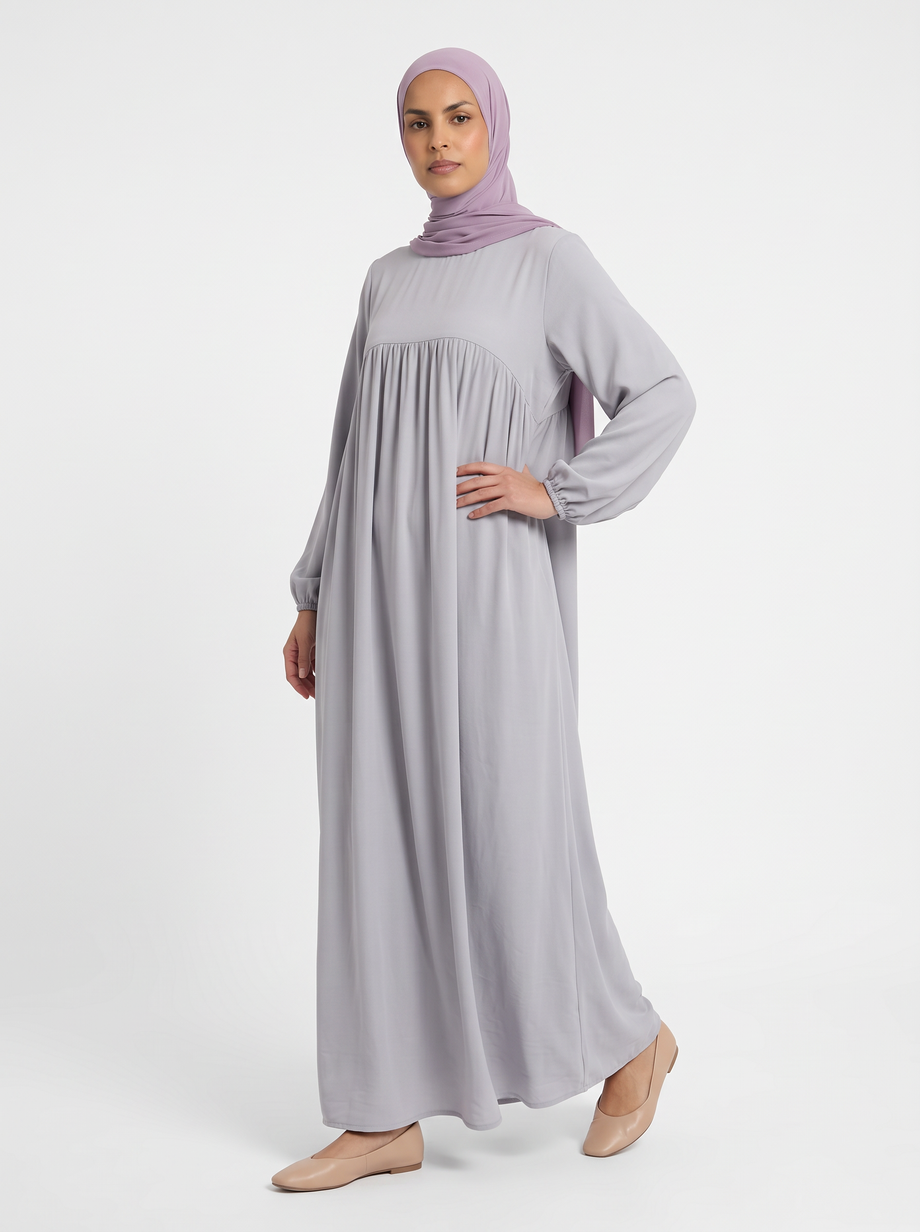 Abaya with small collar